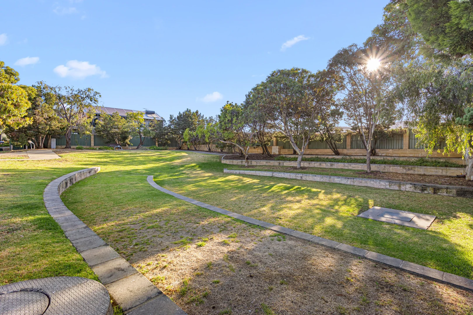 Additional image 18 of 4 Vickridge Close, Beaconsfield WA 6162