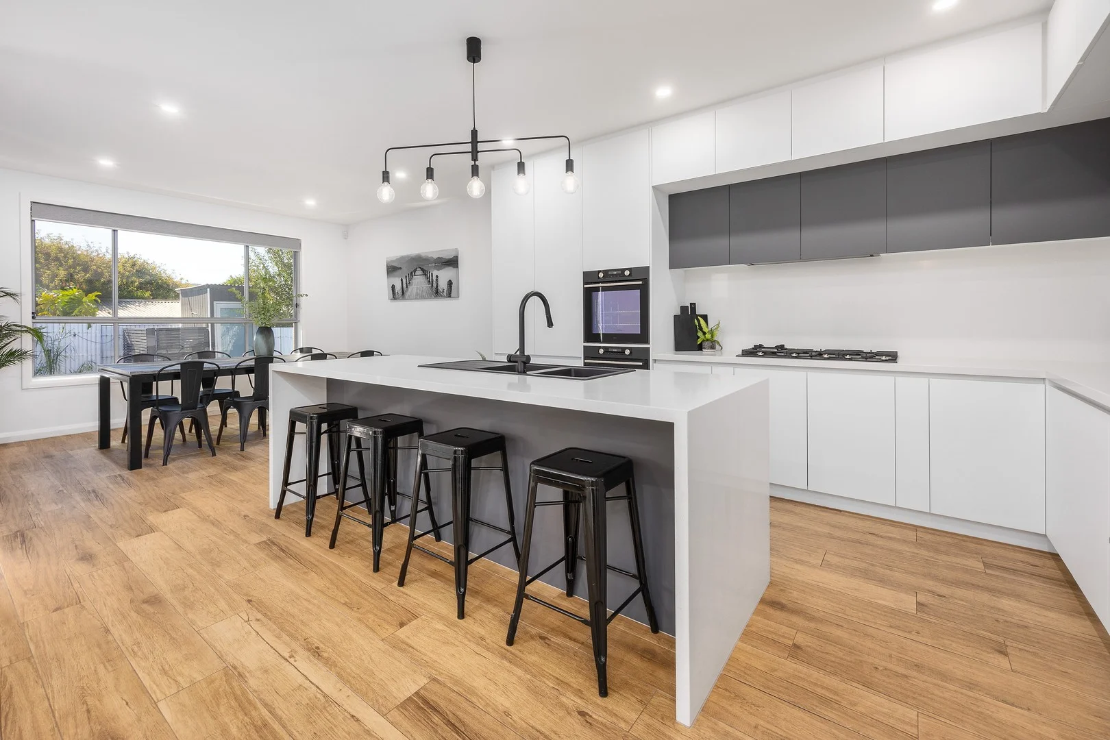 Additional image 3 of 115 Seventh Avenue, Rosebud VIC 3939