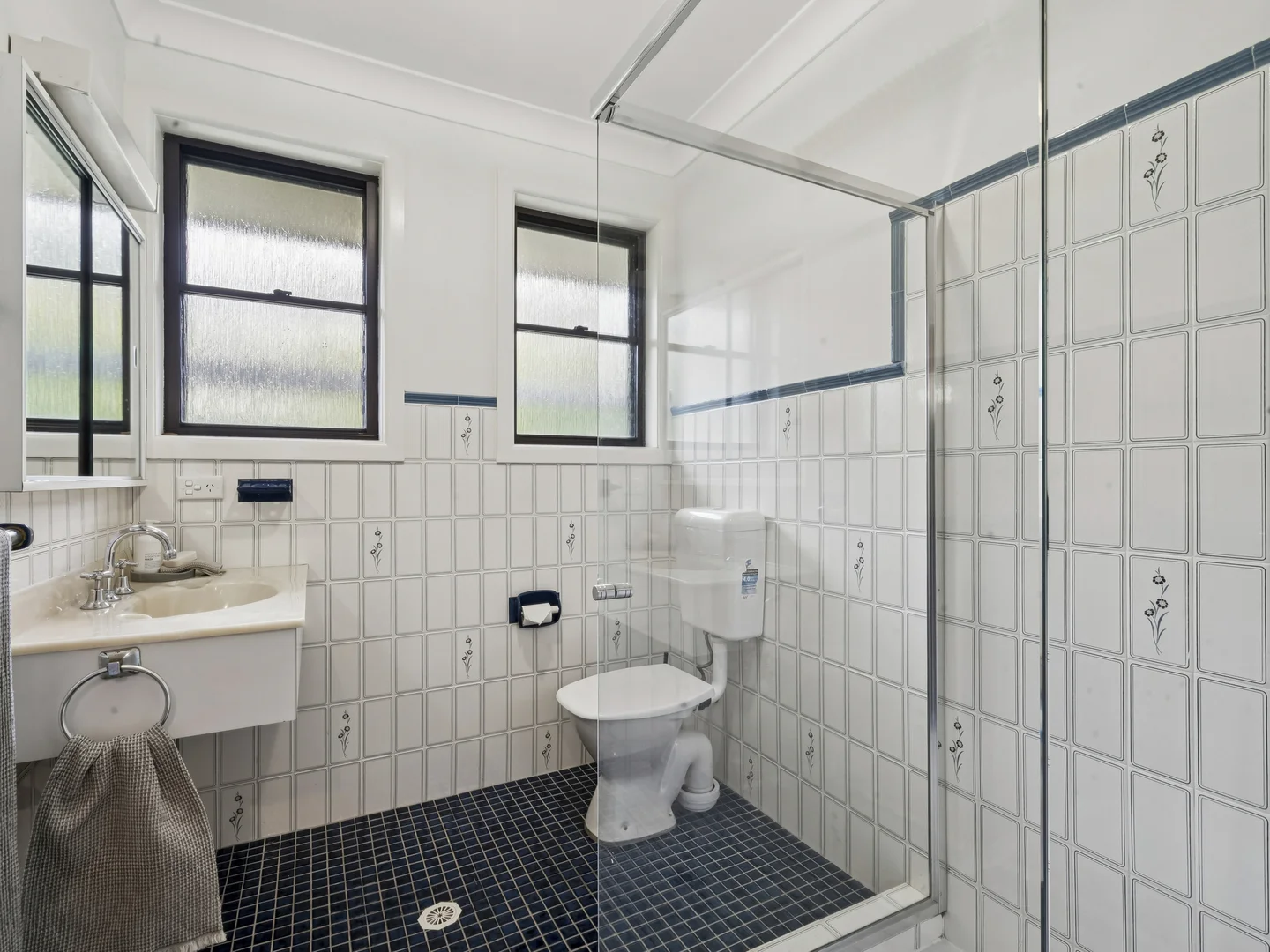 Additional image 13 of 38-40 Days Cres, Blackheath NSW 2785