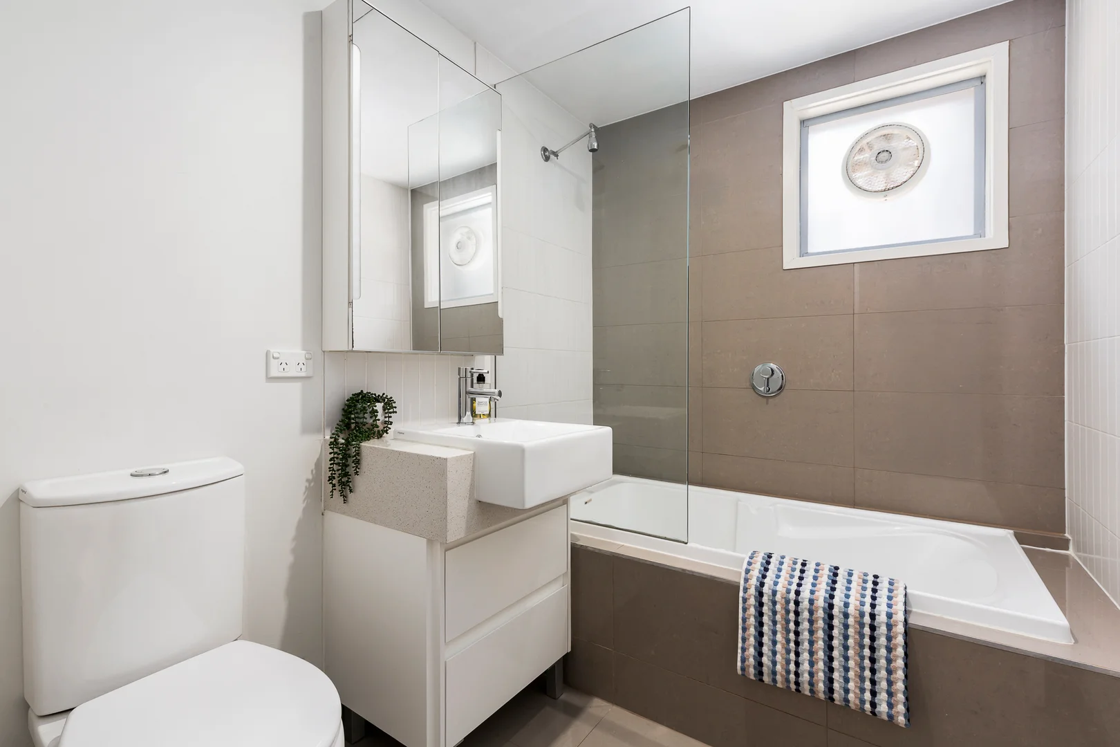 Additional image 9 of 7/4A Lansdowne Road, St Kilda East VIC 3183