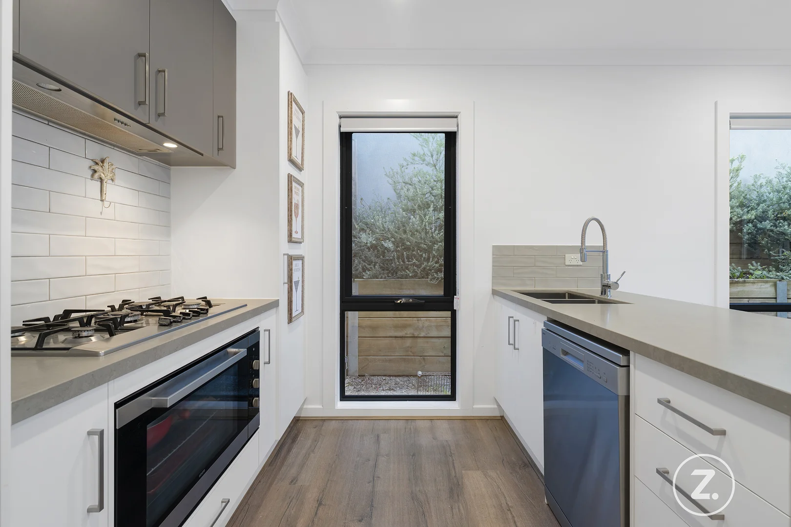 Additional image 5 of 2/14 Outlook Drive, Berwick VIC 3806