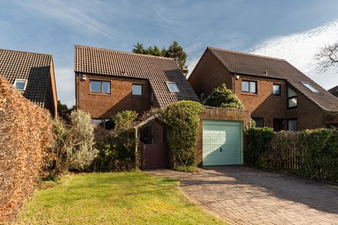 50 Cammo Gardens, Edinburgh EH4