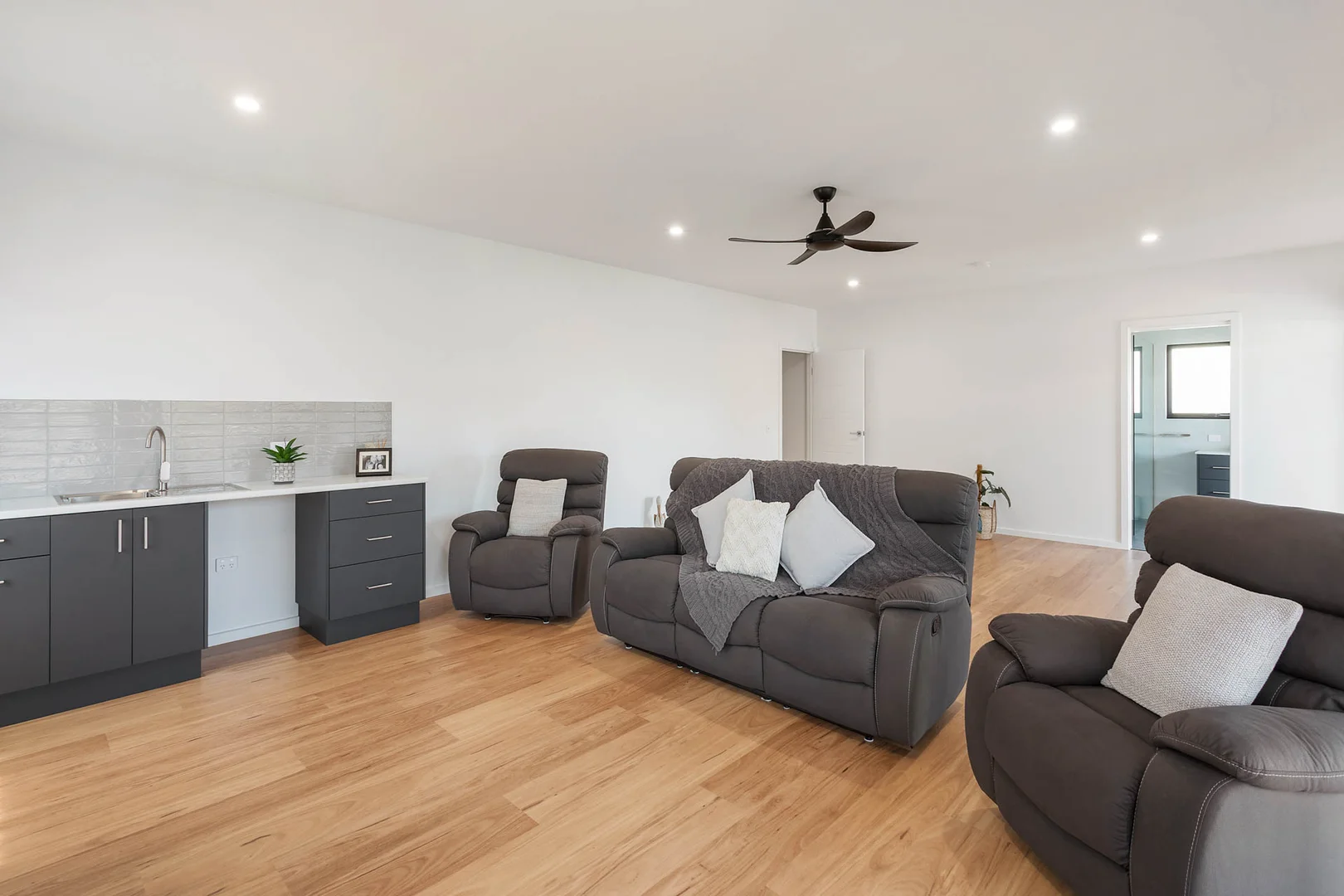 Additional image 25 of 12A Elizabeth Parade, Tura Beach NSW 2548