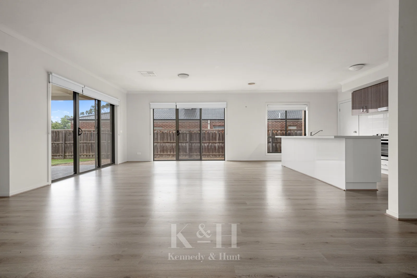 Additional image 2 of 22 Vancleve Crescent, Gisborne VIC 3437