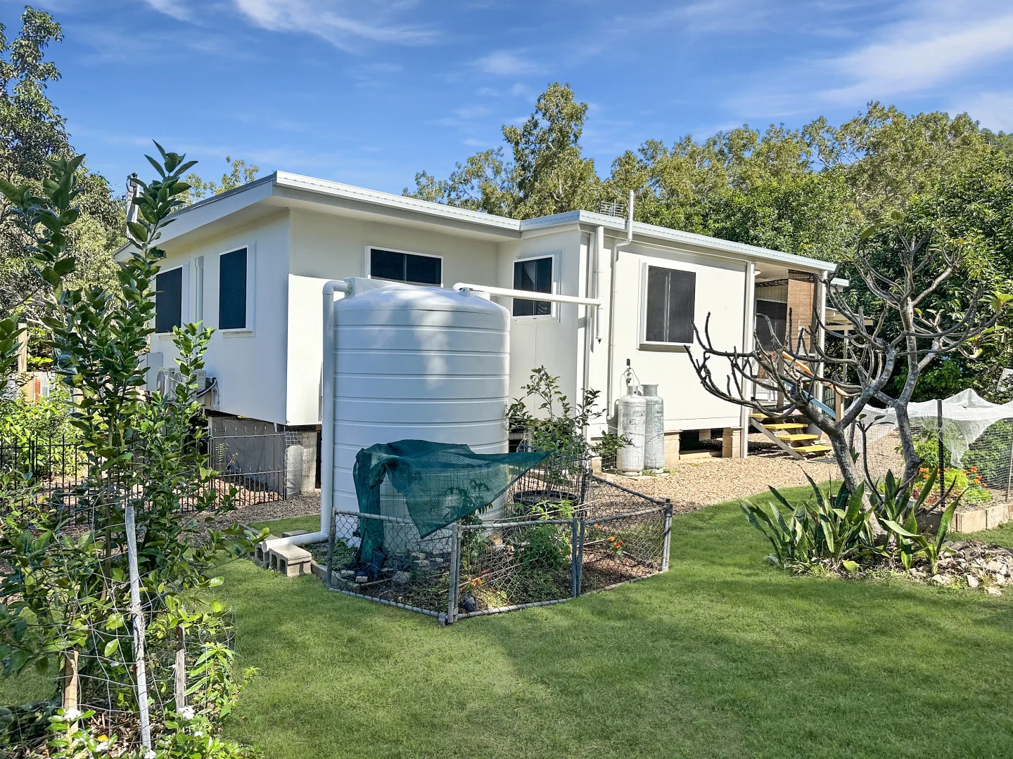 Additional image 17 of 45 Yates St, Nelly Bay QLD 4819