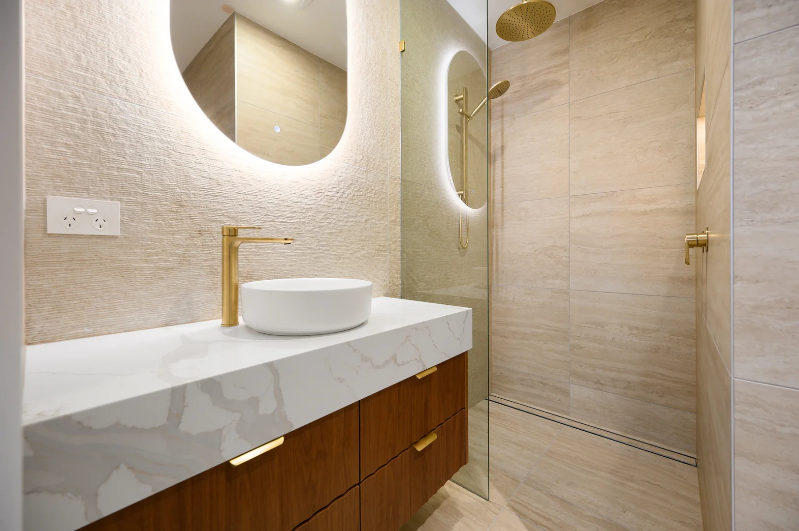 Additional image 8 of 2/149 The Esplanade, Paradise Point QLD 4216