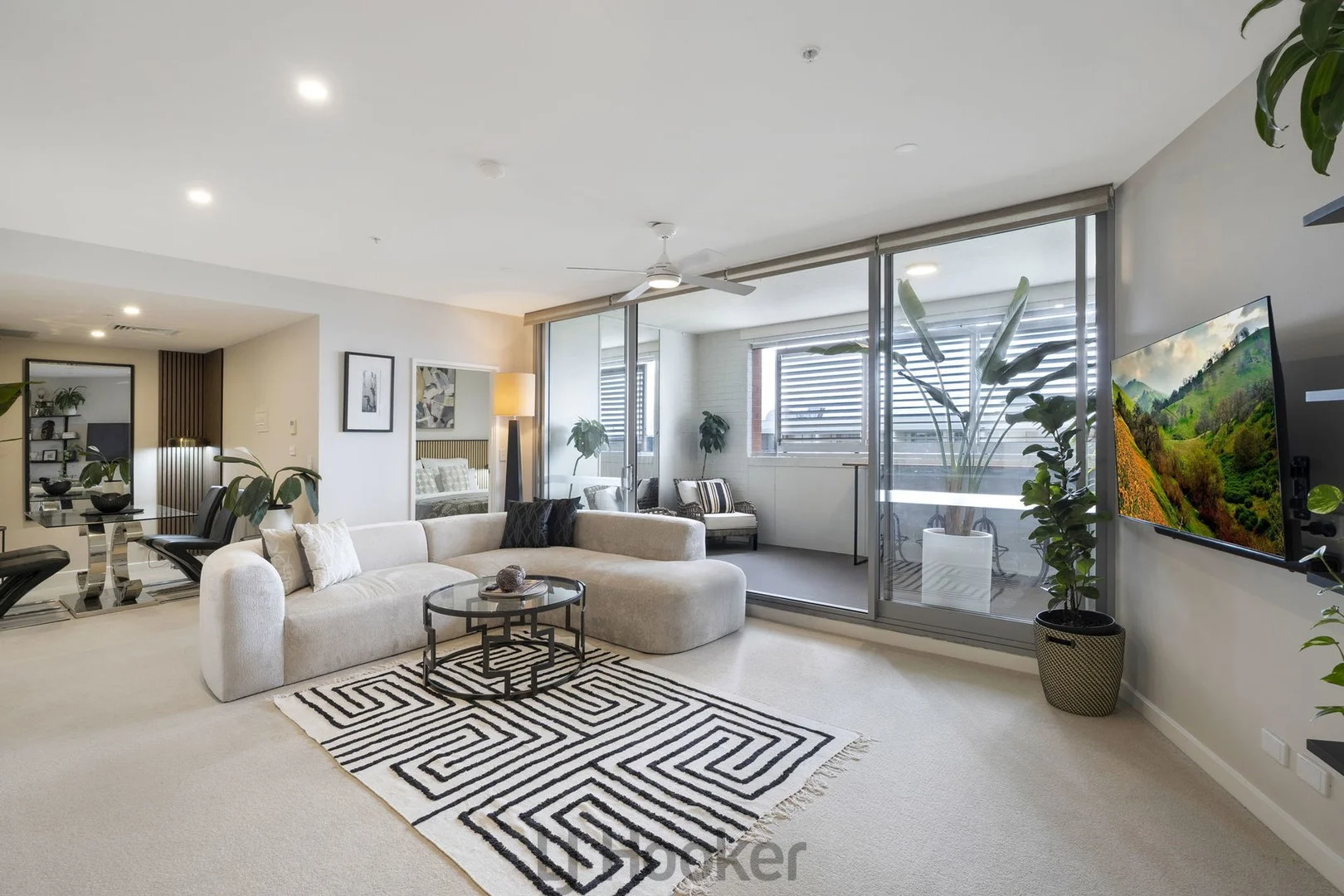 806/23 Ravenshaw Street, Newcastle West NSW 2302