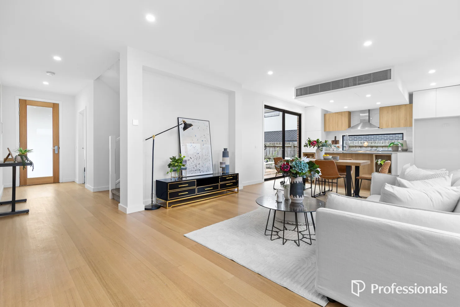 Additional image 5 of 8C Blanche Court, Doncaster East VIC 3109