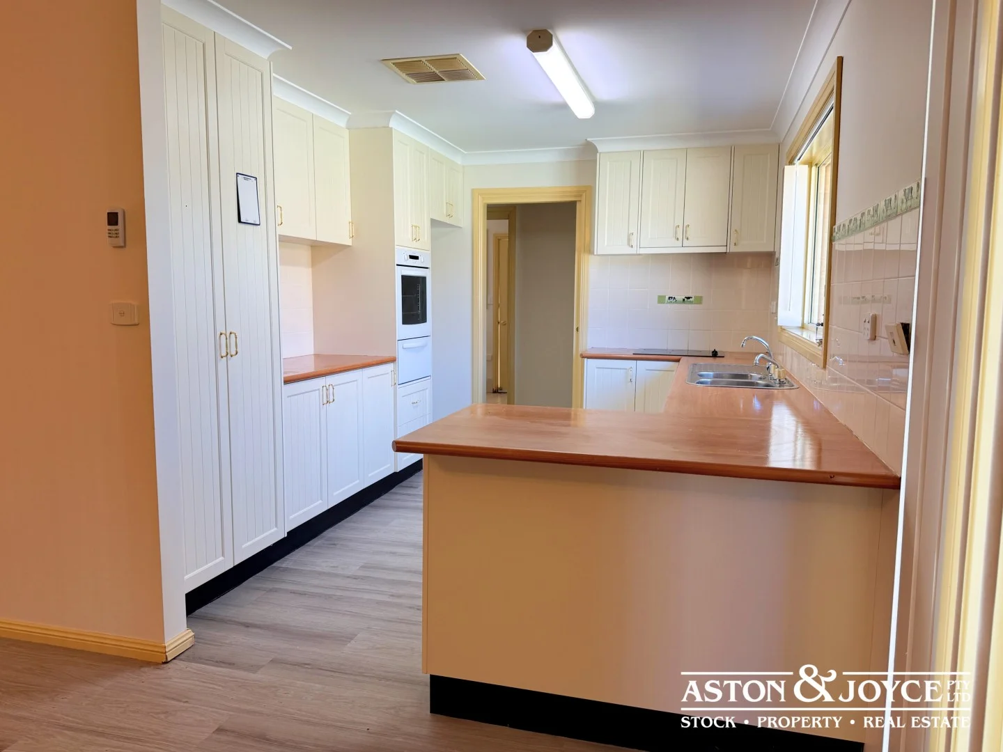 Additional image 9 of 5/26-28 Warraderry Street, Grenfell NSW 2810