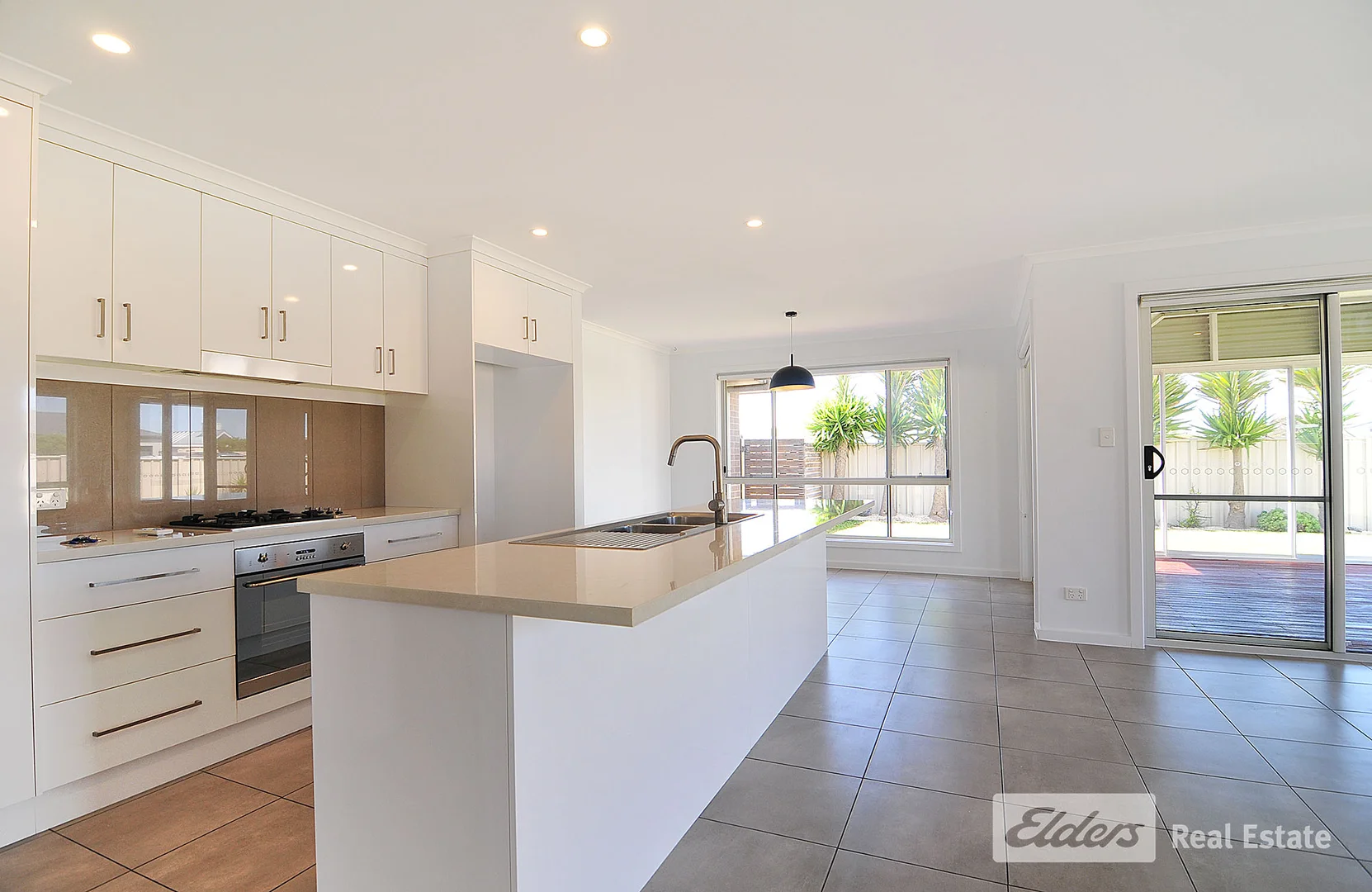 Additional image 5 of 18 Alexander Tolmer Way, Robe SA 5276