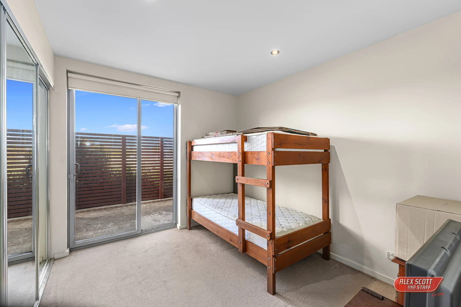 Additional image 8 of 3/3 Sapphire View, San Remo VIC 3925