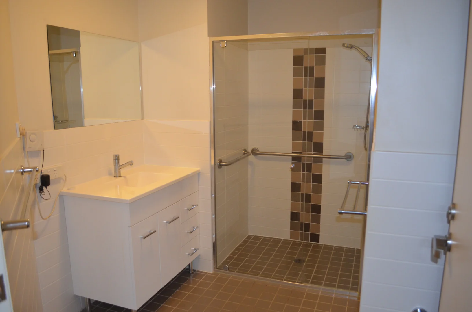 Additional image 3 of 703/215 -217 Pacific Highway, Charlestown NSW 2290