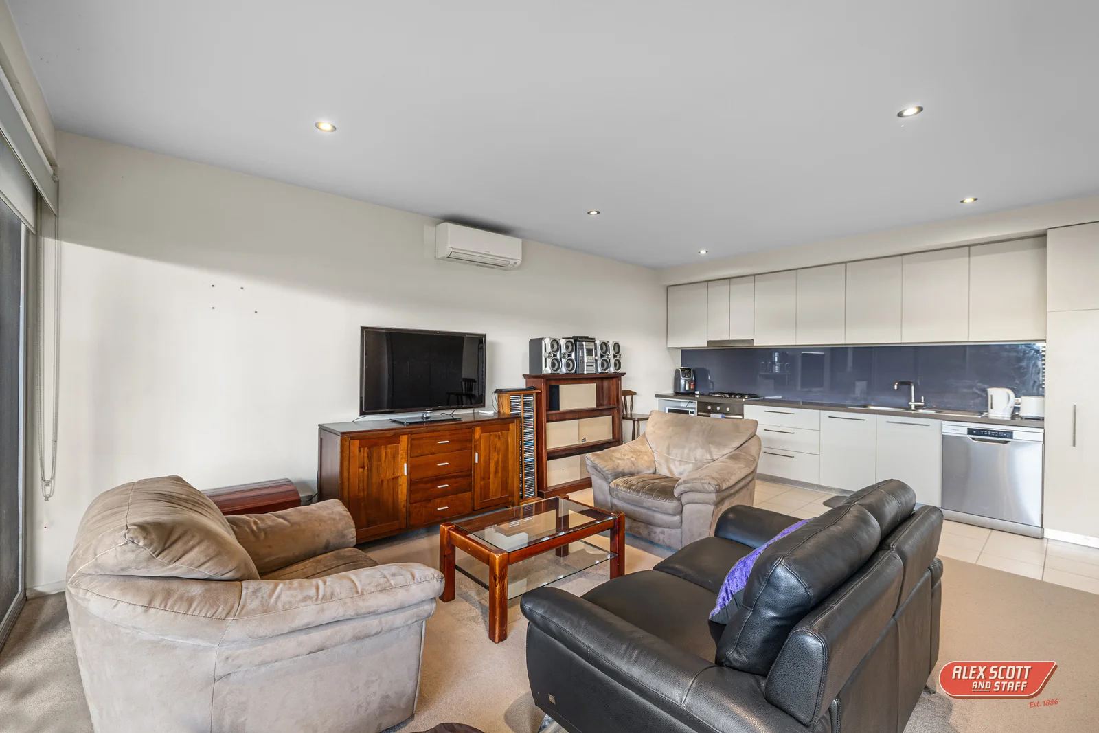 Additional image 5 of 3/3 Sapphire View, San Remo VIC 3925