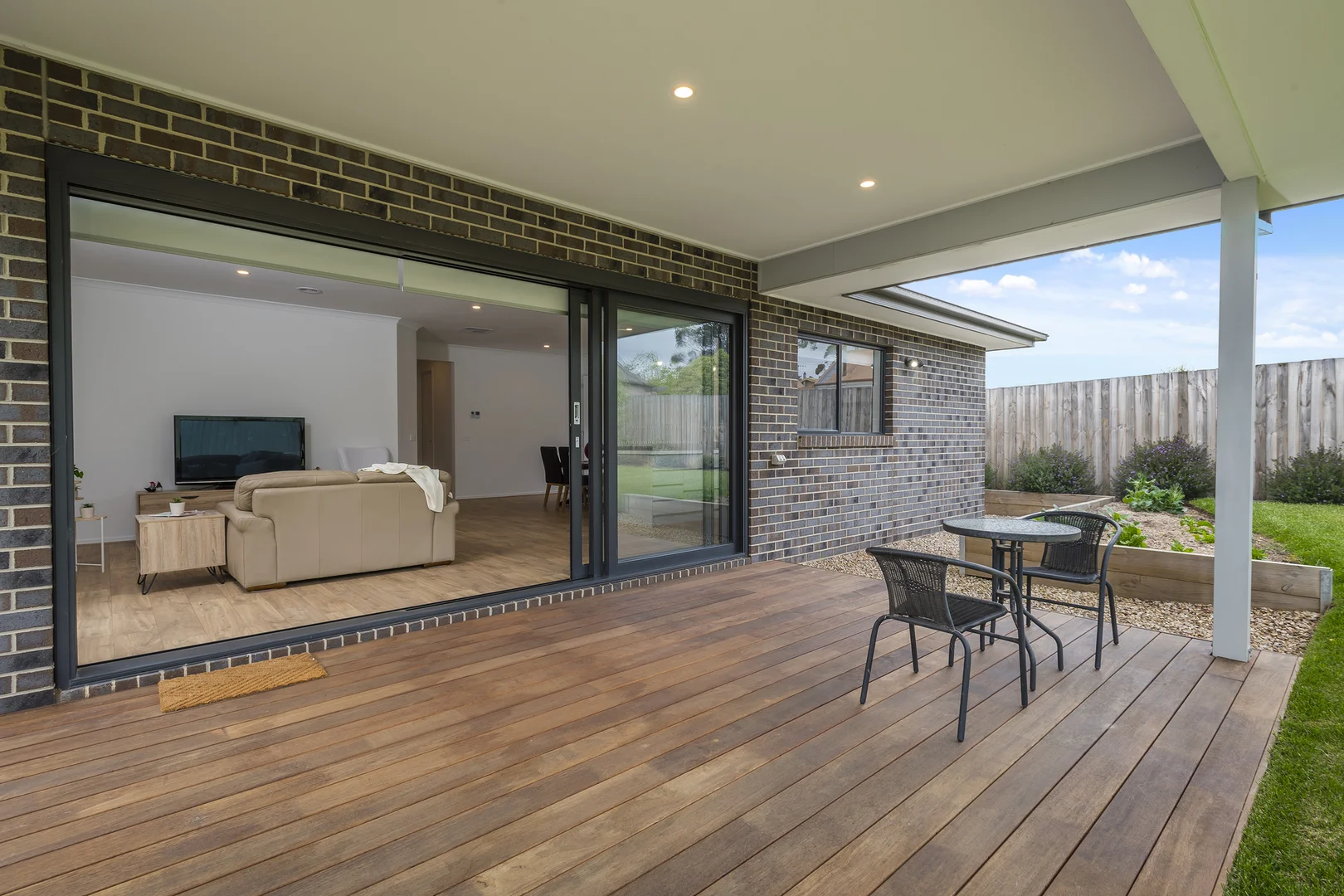 Additional image 13 of 6 Ellison Street, Woodend VIC 3442