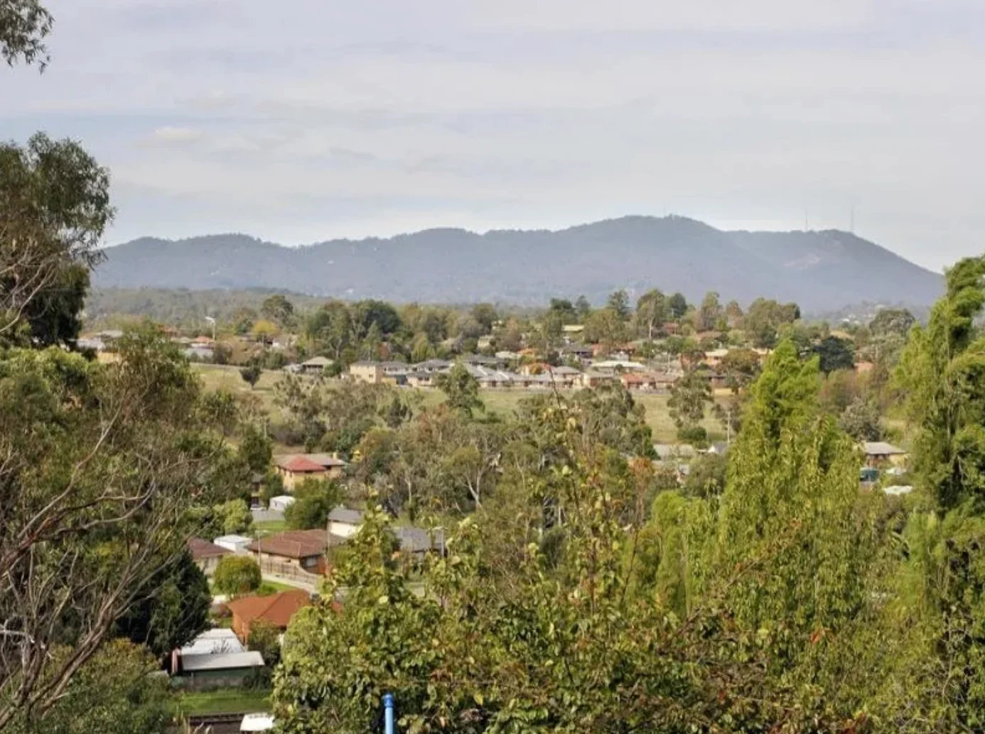 Additional image 3 of 32 Struan Avenue, Mooroolbark VIC 3138