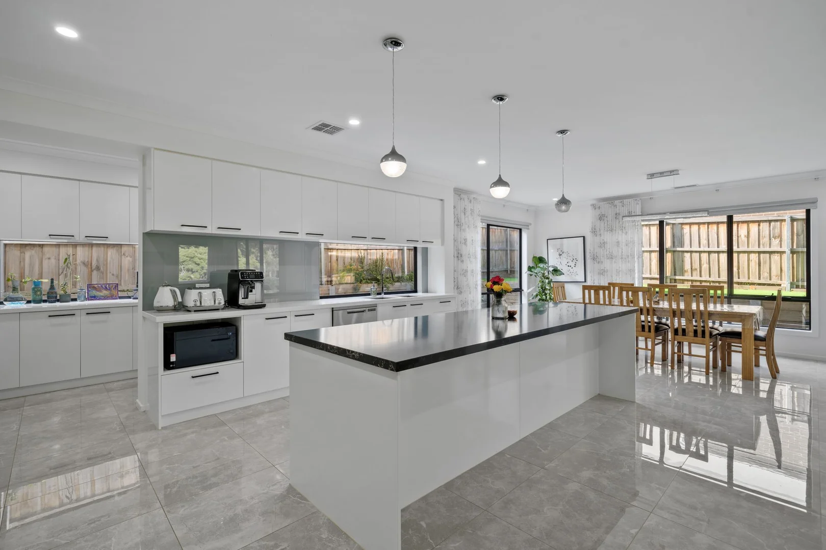 Additional image 9 of 72 Cresthaven Boulevard, Berwick VIC 3806