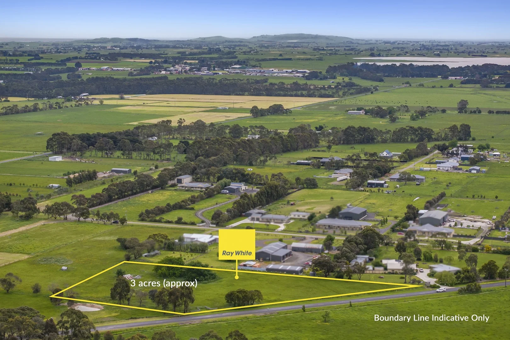 212 Irrewillipe Road, Elliminyt VIC 3250