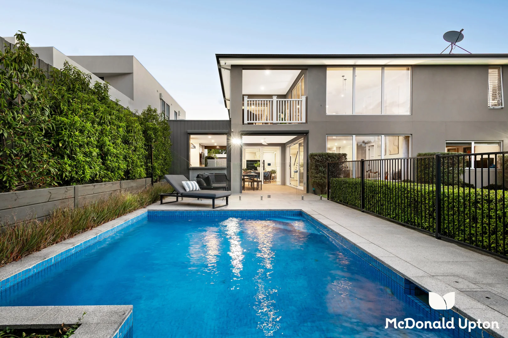 Additional image 2 of 122 Woodland Street, Strathmore VIC 3041