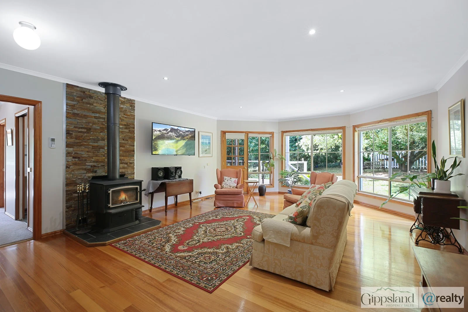 Additional image 7 of 4 Hunter Close, Drouin VIC 3818
