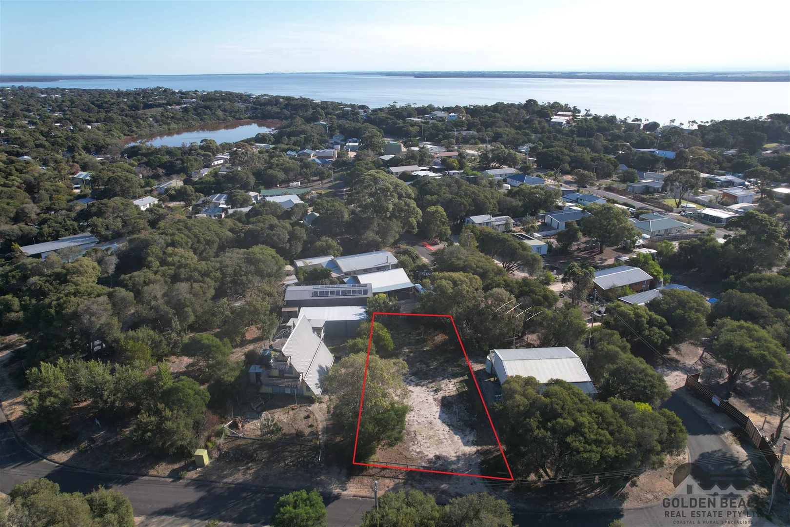 30 White Crescent, Loch Sport VIC 3851