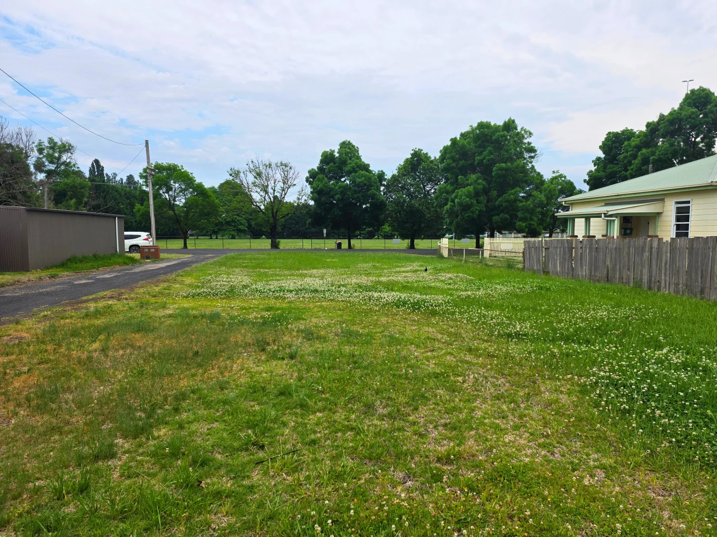 Additional image 2 of 401 Grey Street, Glen Innes NSW 2370