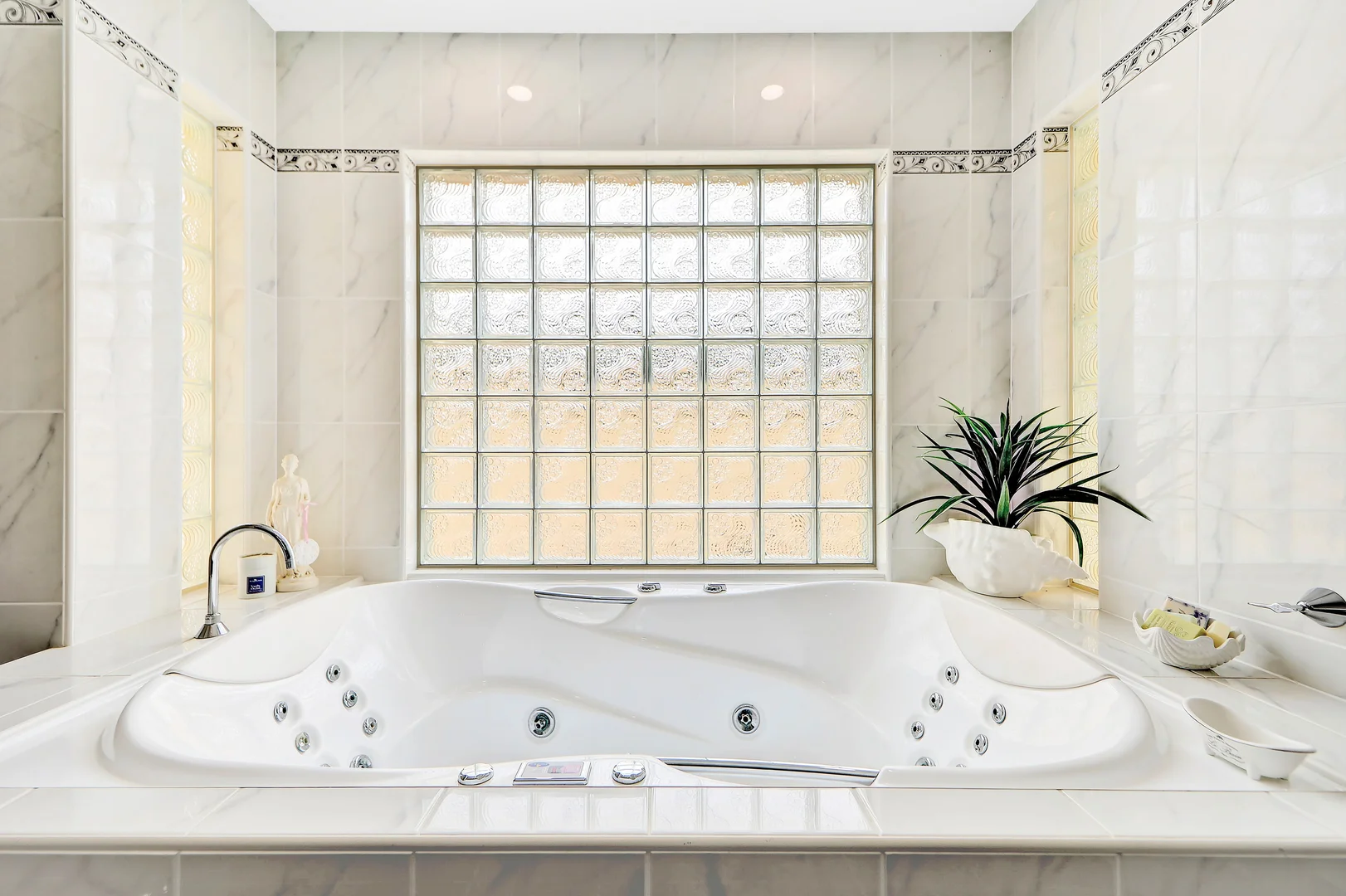 Additional image 17 of 9 Lakeview Drive, Bundaberg North QLD 4670