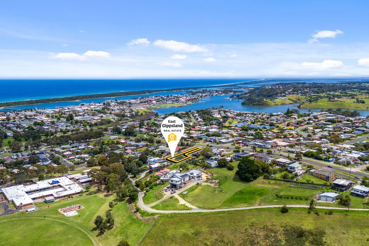 Additional image 12 of 122A Myer Street, Lakes Entrance VIC 3909