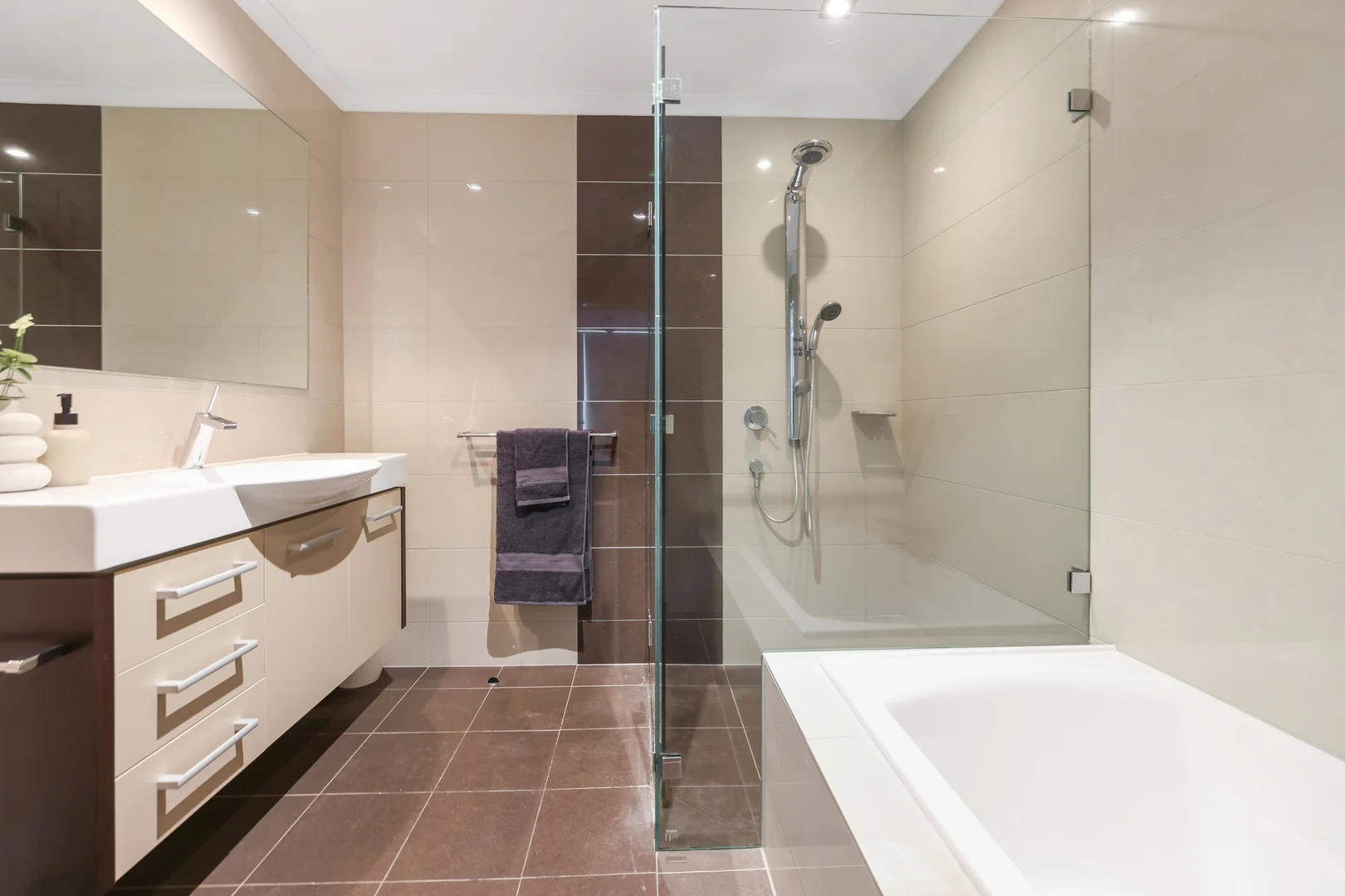 Additional image 30 of 219/130 Esplanade, Darwin City NT 0800