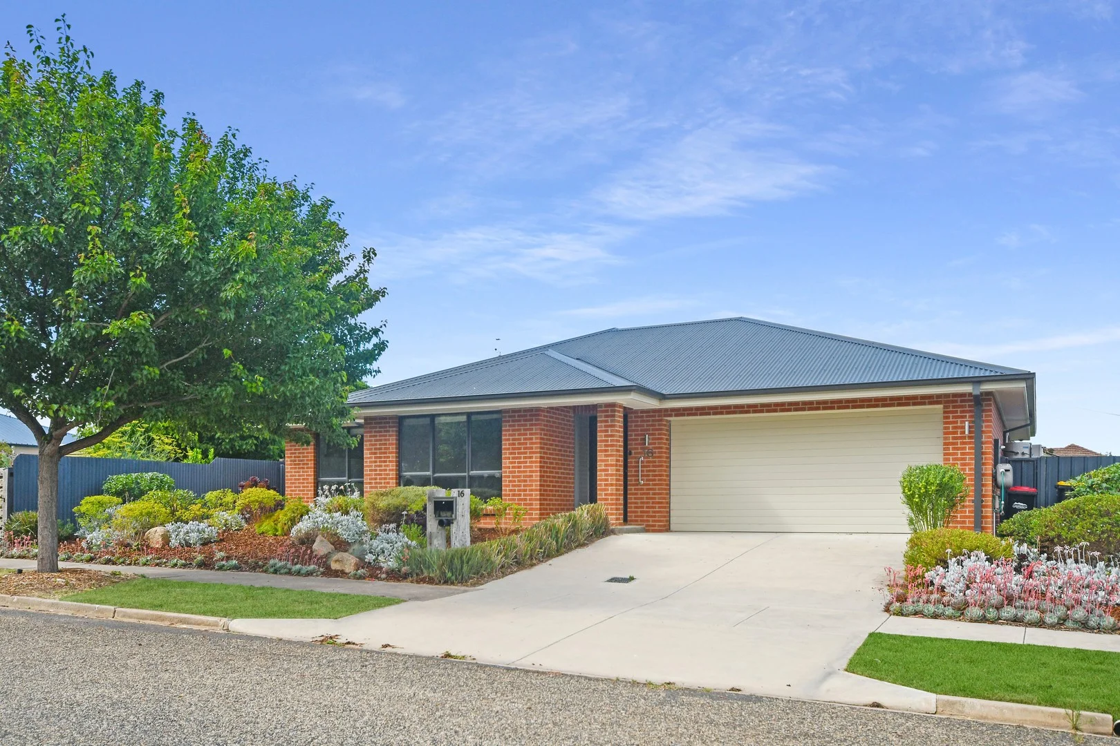 16 Maud St, Stawell VIC 3380