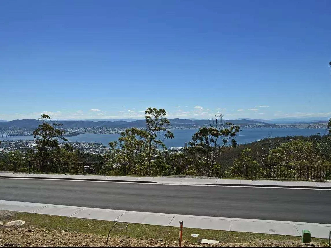 35 Hillcrest Road, Tolmans Hill TAS 7007