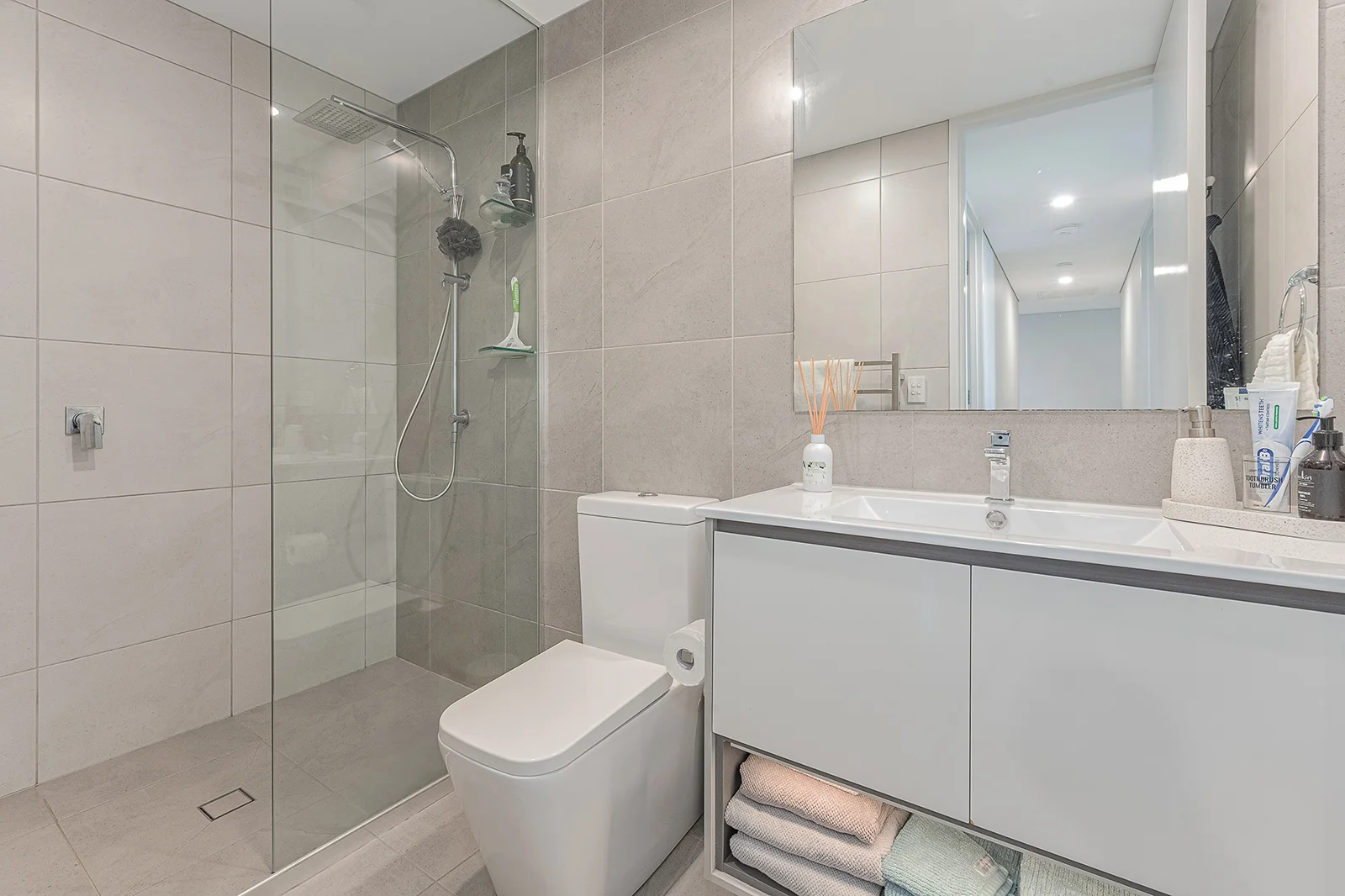 Additional image 14 of 122/113 Landsborough Avenue, Scarborough QLD 4020