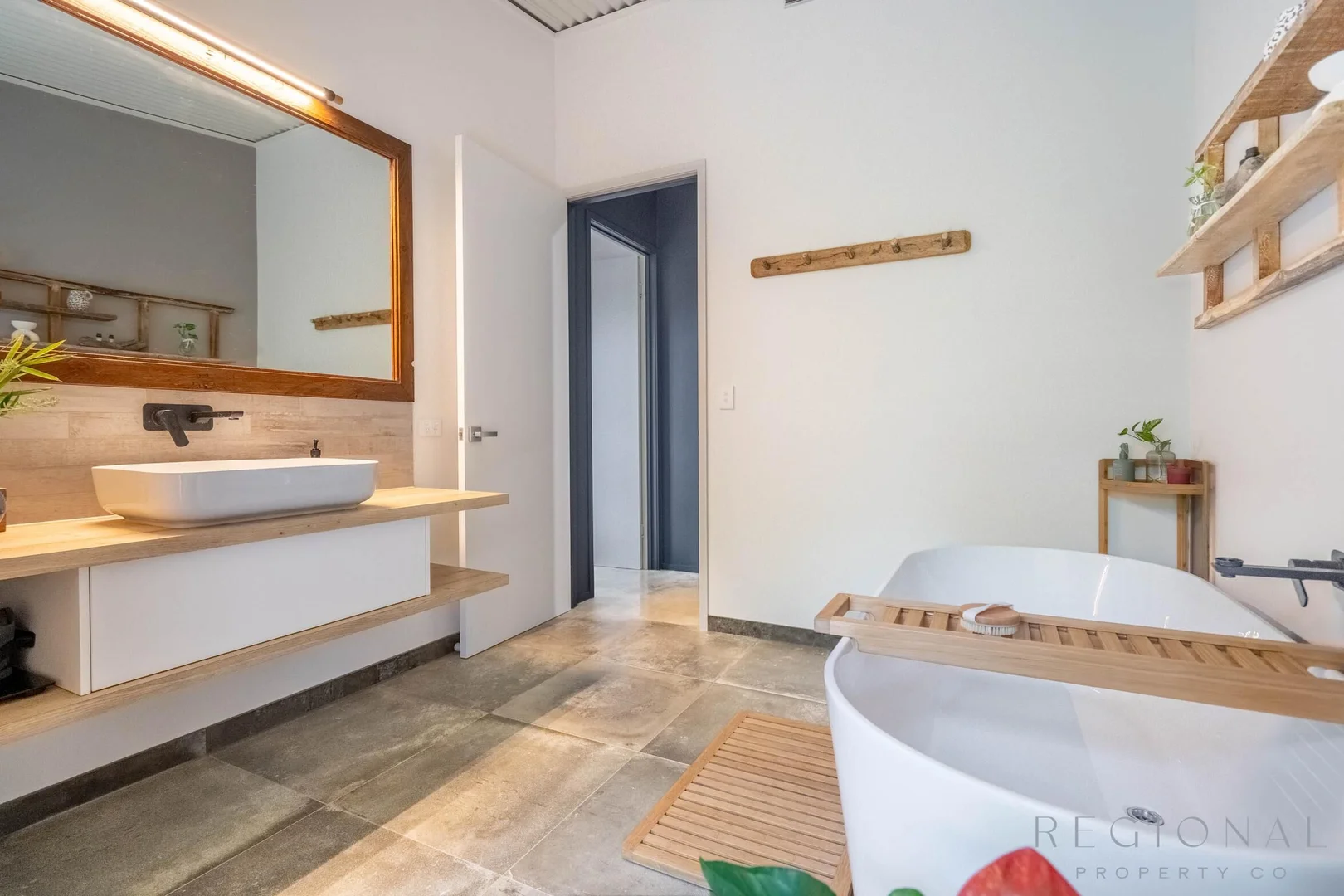 Additional image 14 of 5 Gozo Court, Elliott Heads QLD 4670