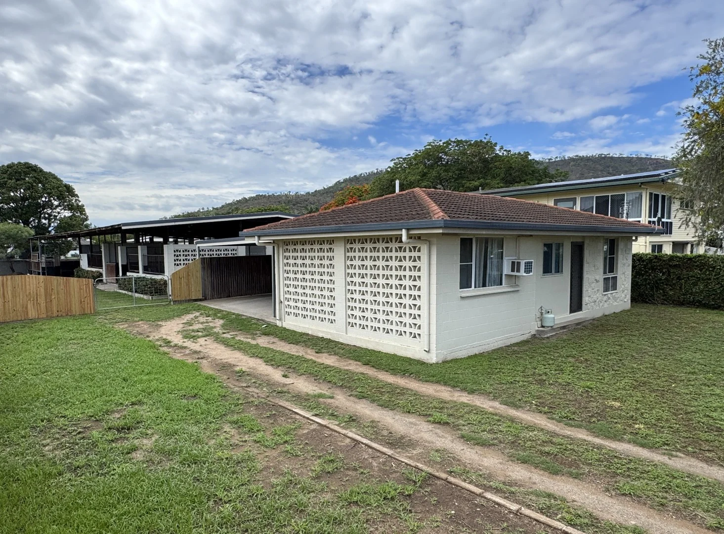 13 Bulloo Street, Wulguru QLD 4811