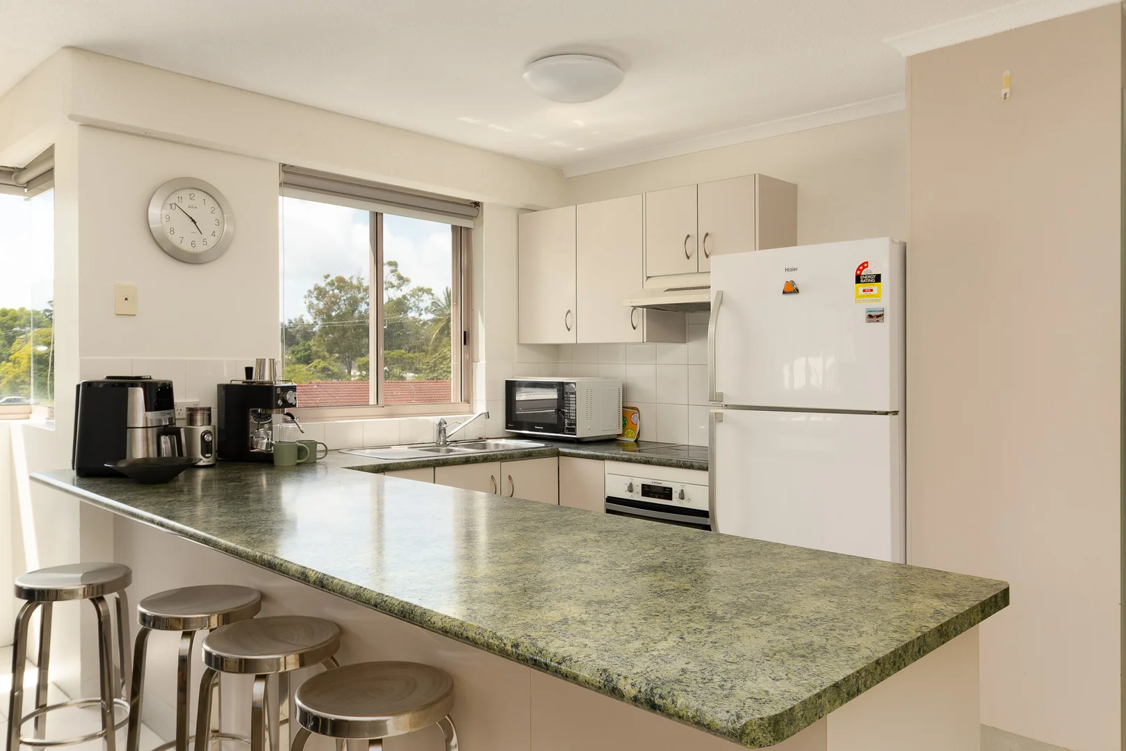 Additional image 8 of 8/386 Esplanade, Torquay QLD 4655