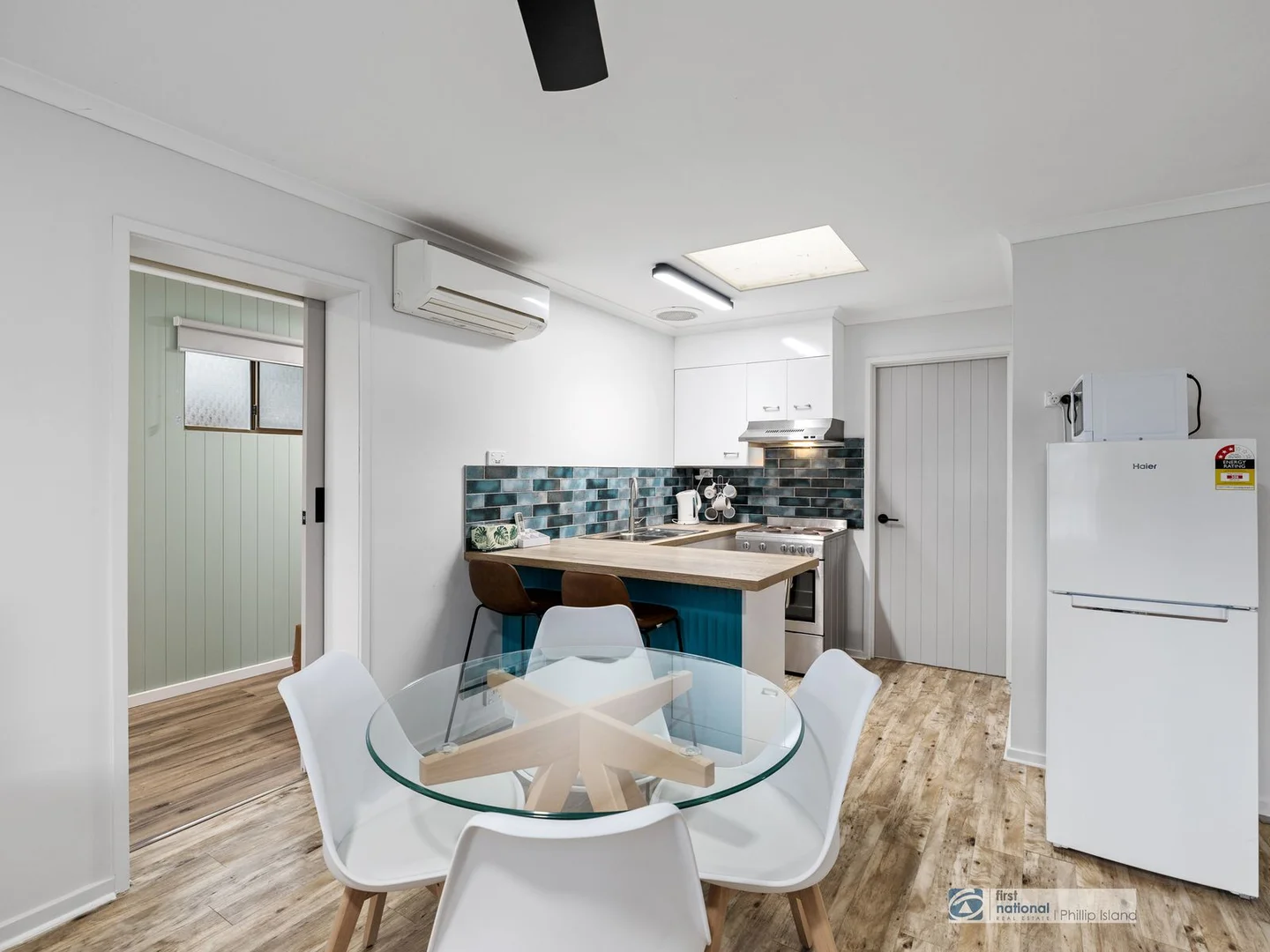 Additional image 9 of 2/2-4 Park St, Cowes VIC 3922