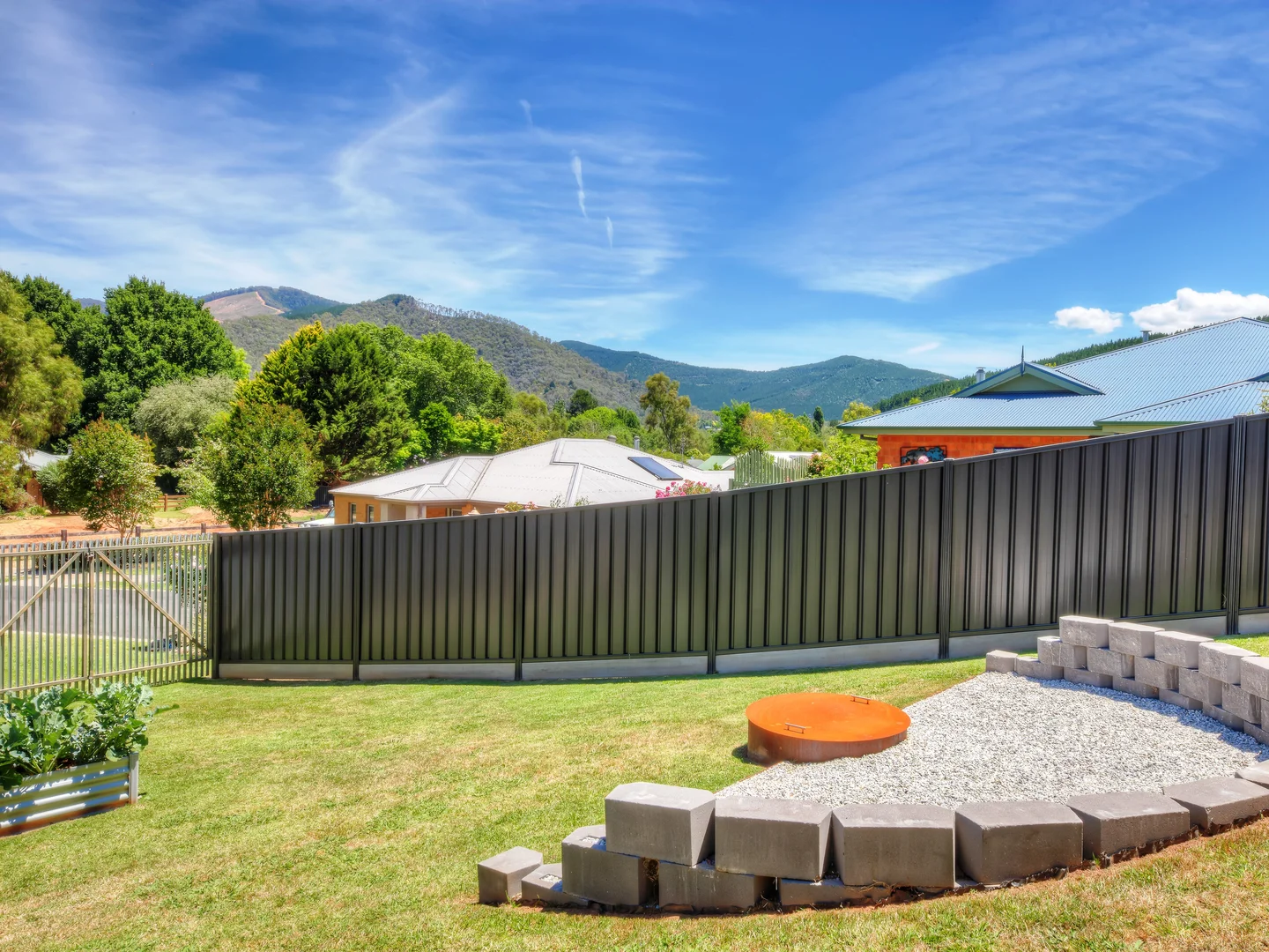 Additional image 2 of 4 Mulligan Court, Bright VIC 3741