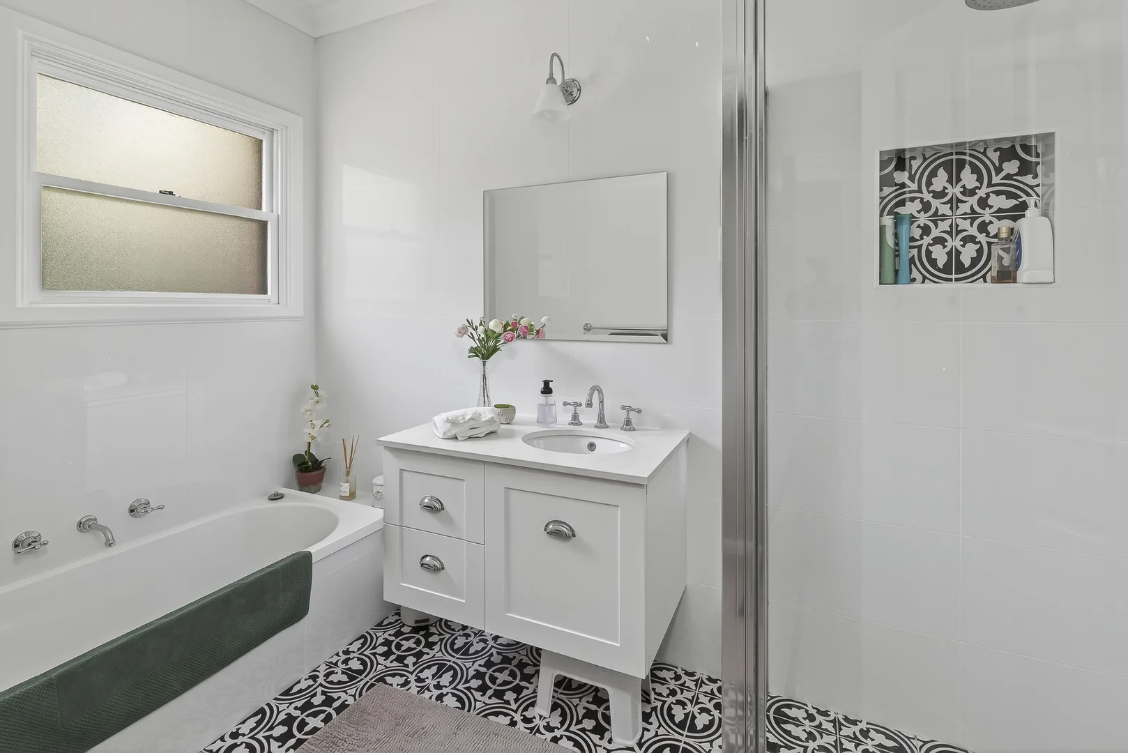 Additional image 7 of 126-128 Henderson Road, Wentworth Falls NSW 2782