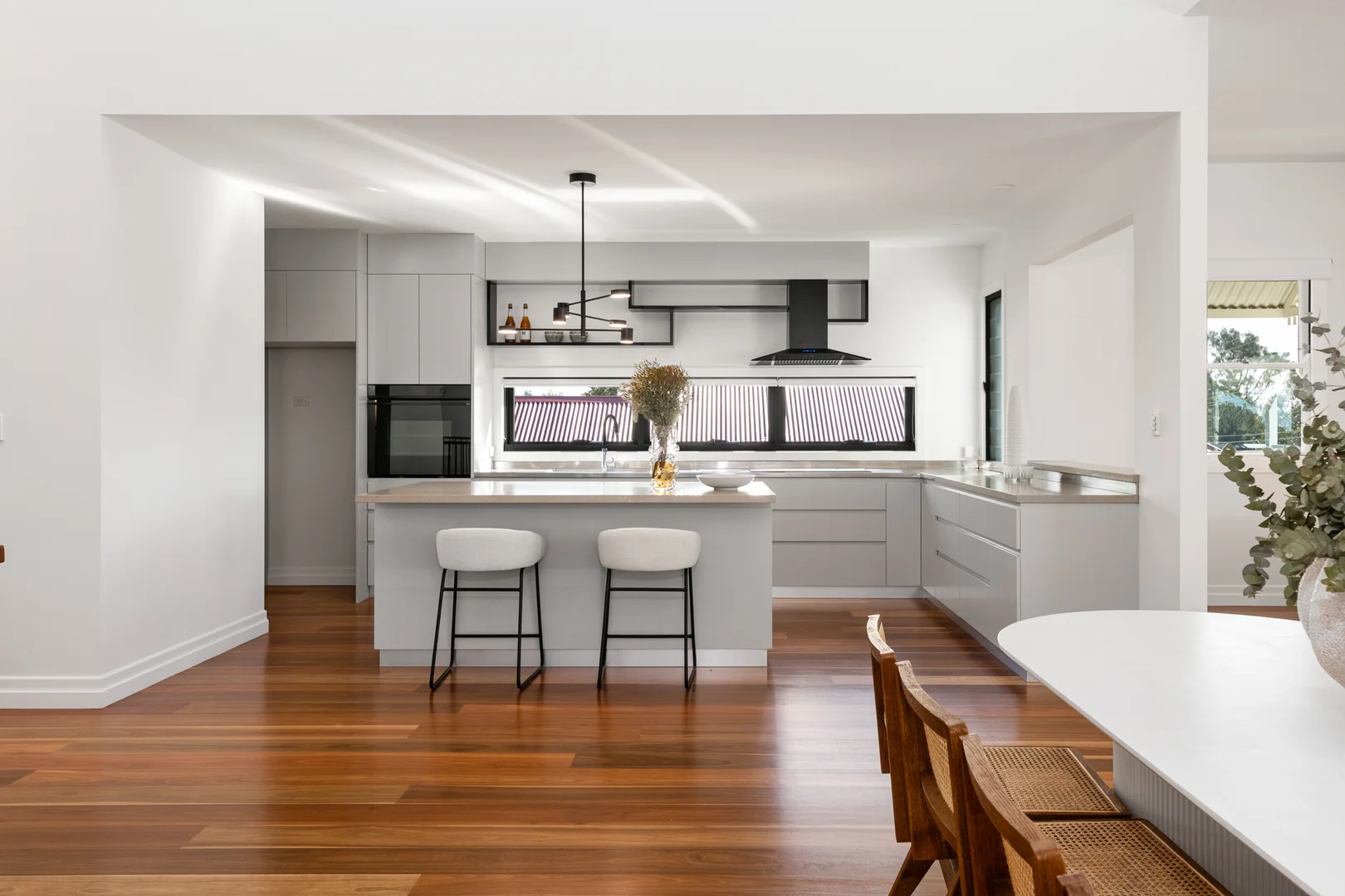 Additional image 10 of 48 Flinders Parade, Sandgate QLD 4017