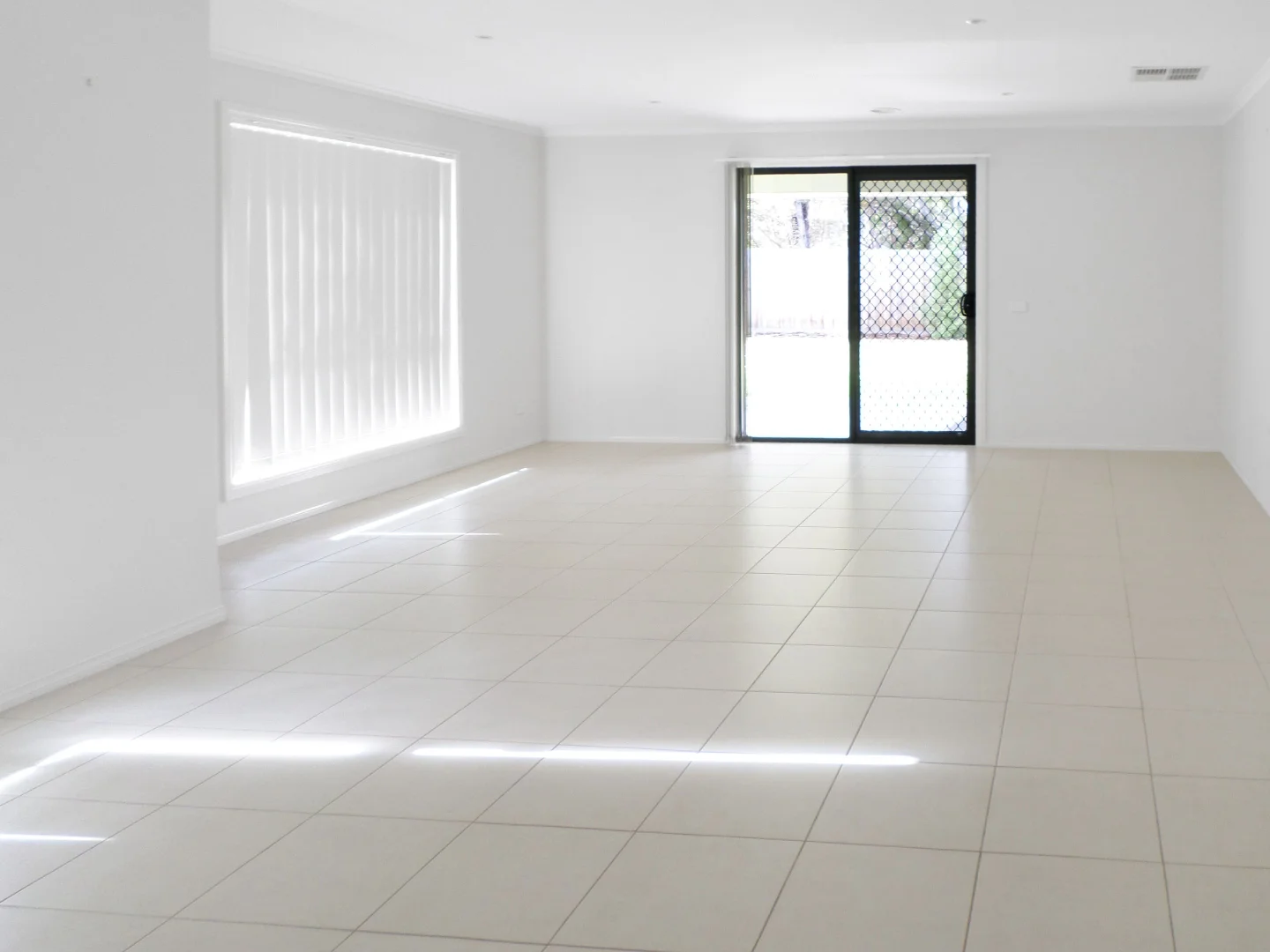 Additional image 6 of Sale VIC 3850