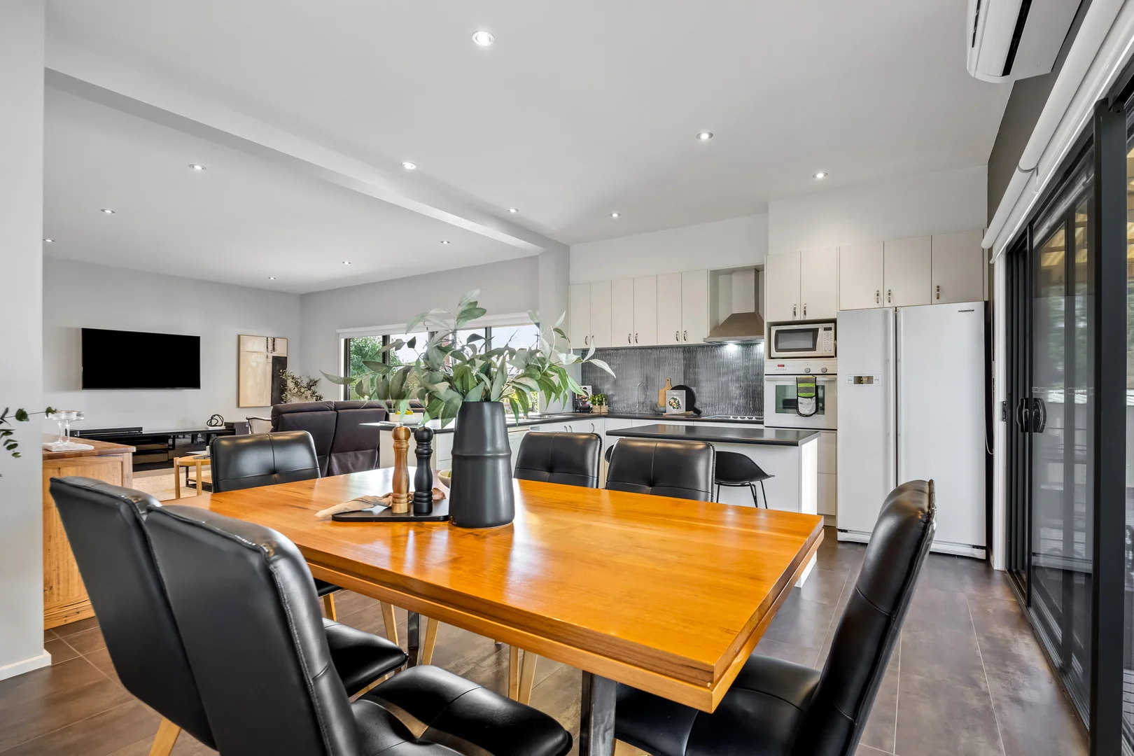 Additional image 8 of 11 English Street, Golden Point VIC 3350