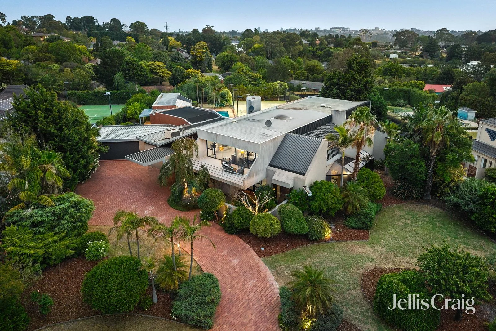 Additional image 2 of 13 Sarah Crescent, Templestowe VIC 3106