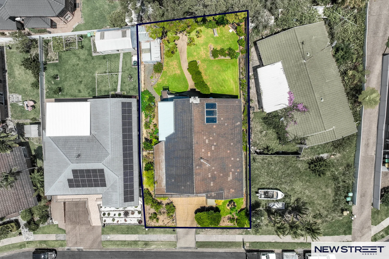 Additional image 28 of 21 Copper Valley Close, Caves Beach NSW 2281