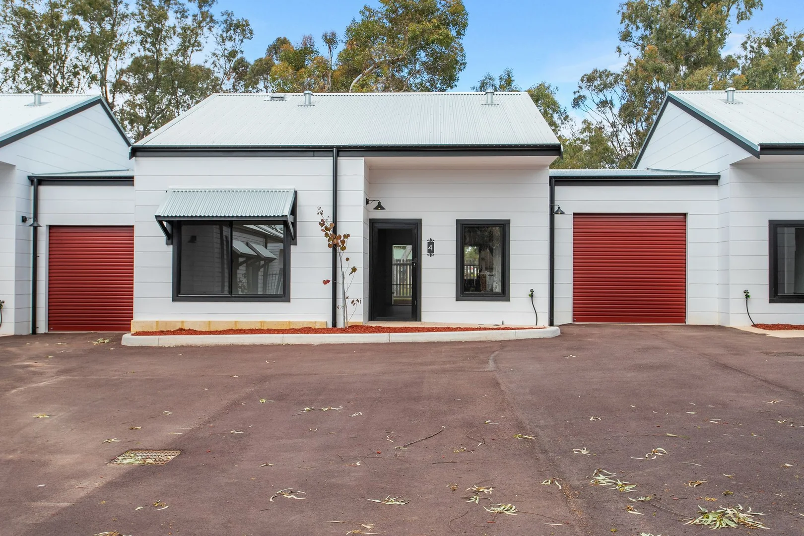 Additional image 19 of 3,4,7 & 8/25 South Street, York WA 6302