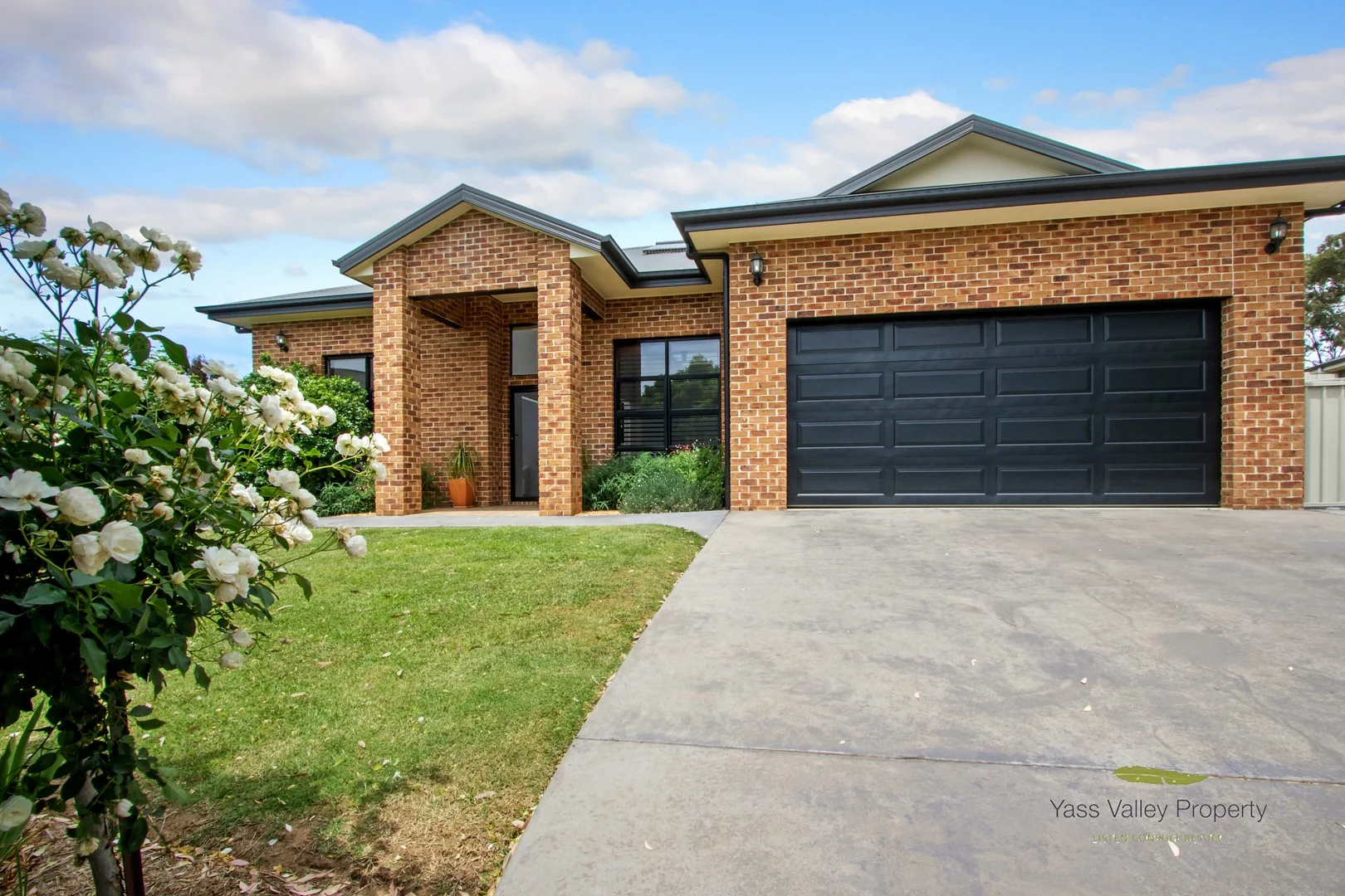 10 Wilson Place, Yass NSW 2582