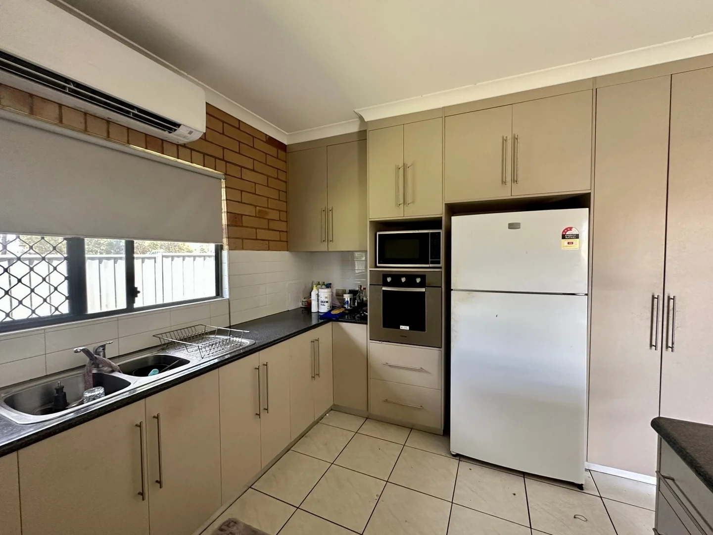 Additional image 6 of 1/14 MILLS Avenue, Moranbah QLD 4744
