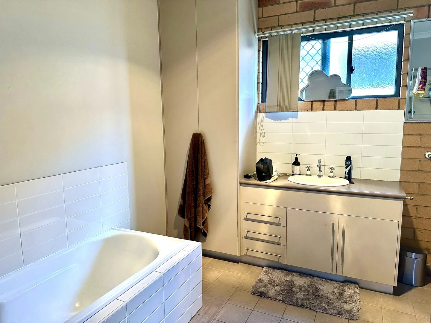 Additional image 9 of 1/14 MILLS Avenue, Moranbah QLD 4744