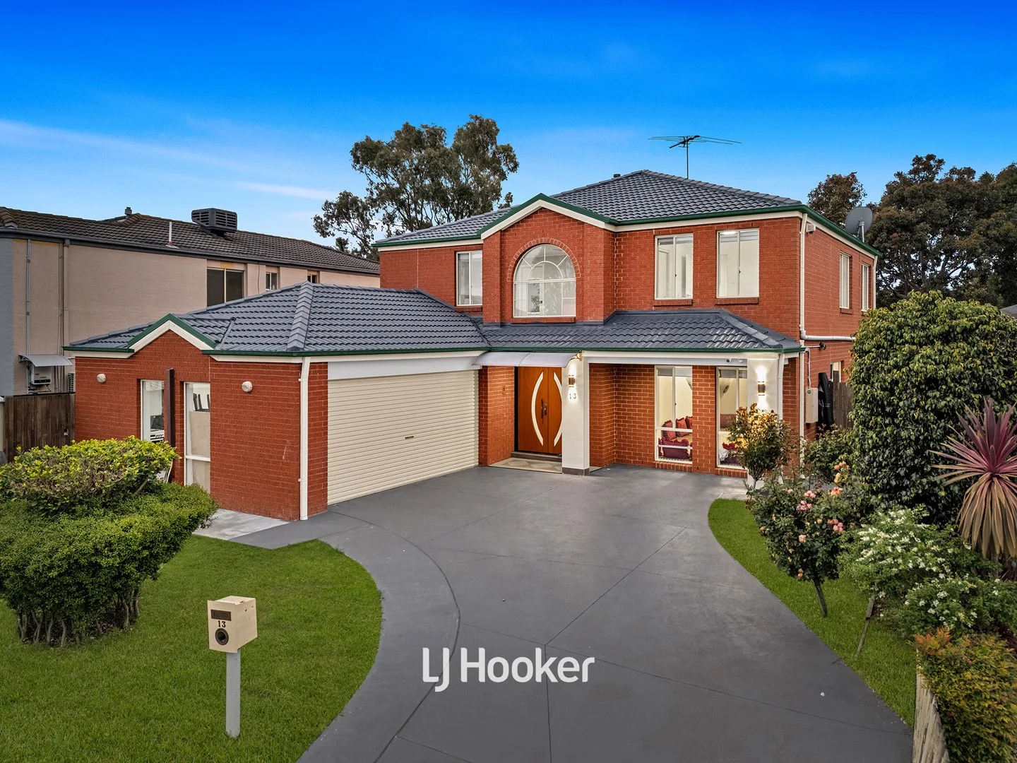 13 Oliver Court, Narre Warren South VIC 3805