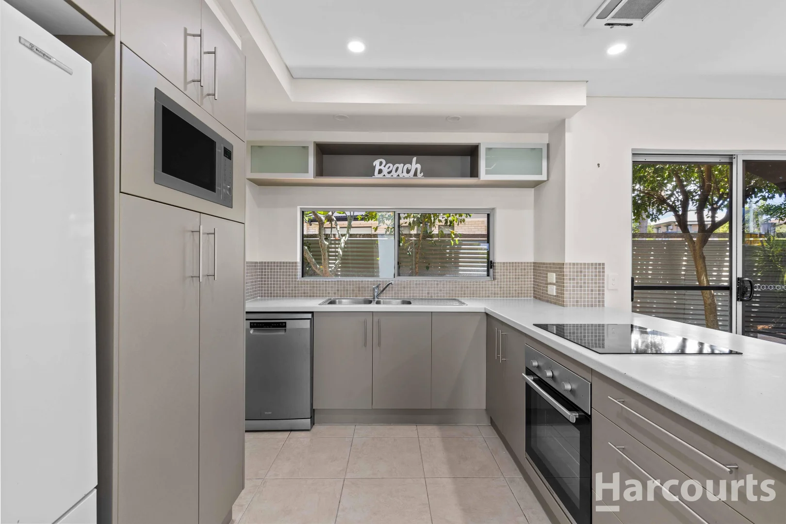 Additional image 5 of 1/187 Torquay Road, Scarness QLD 4655