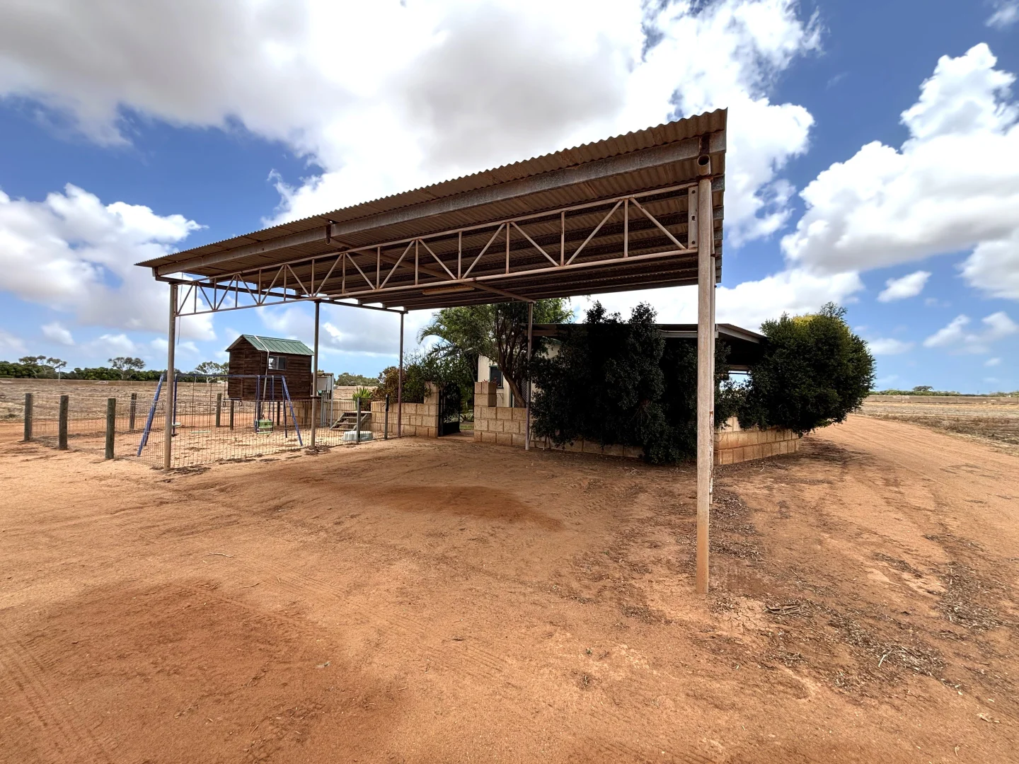 Additional image 55 of 563 & 561 Robinson Street, Carnarvon WA 6701