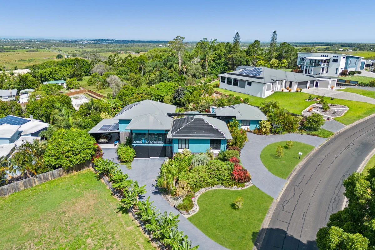 8-10 Melia Court, Dundowran Beach QLD 4655